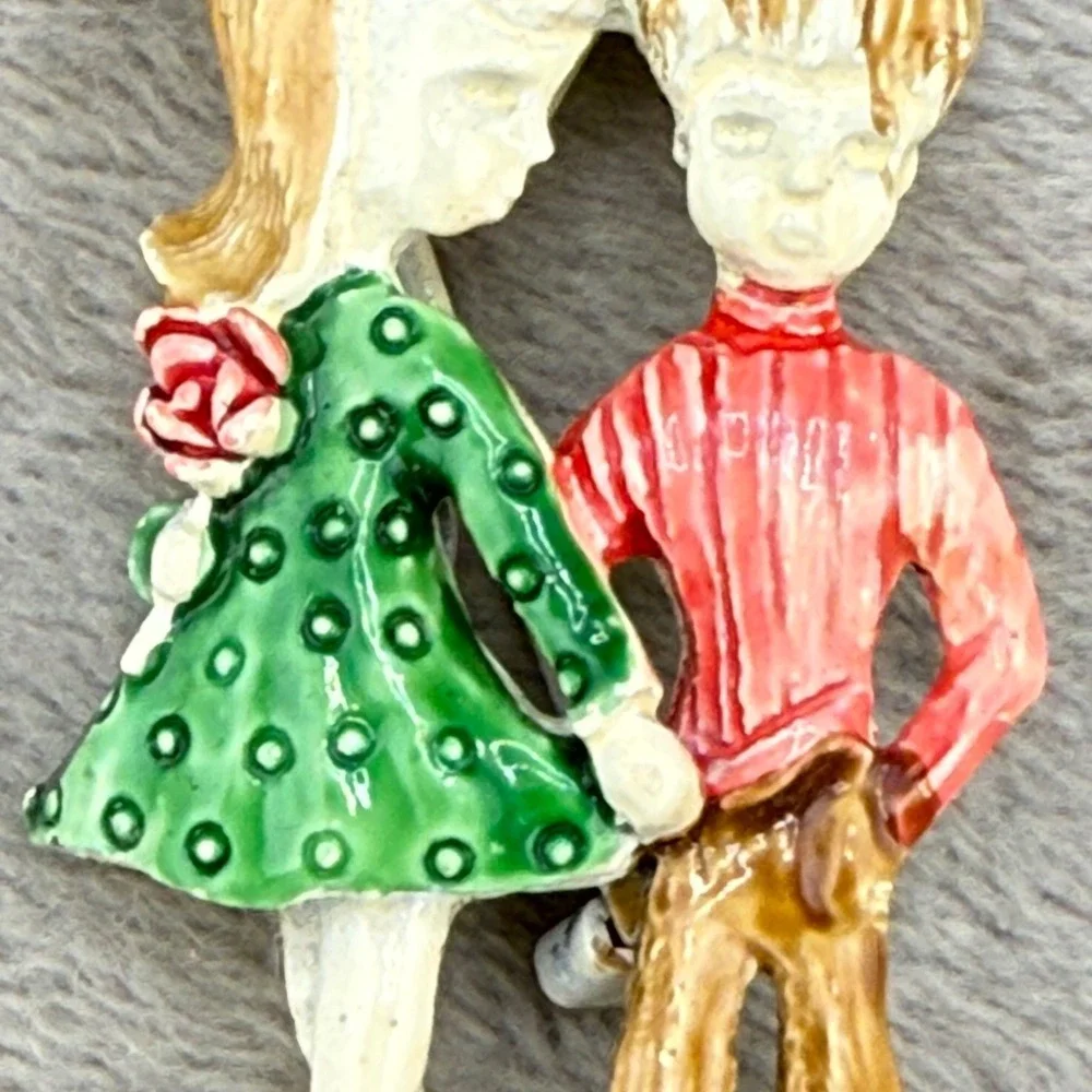 Vintage Couple Brooch Enamel Pendant‎ Bale Signed